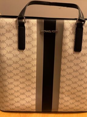 Michael Kors Two-Tone Gray and Black Womens Tote bag